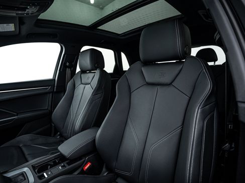 New 2025 Audi Q3 2.0T Premium image 13