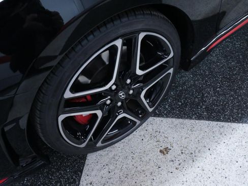 Used 2021 Hyundai Veloster N image 41