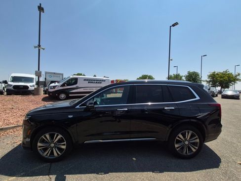 Used 2021 Cadillac XT6 Premium Luxury w/ Platinum Package AWD/4WD image 8