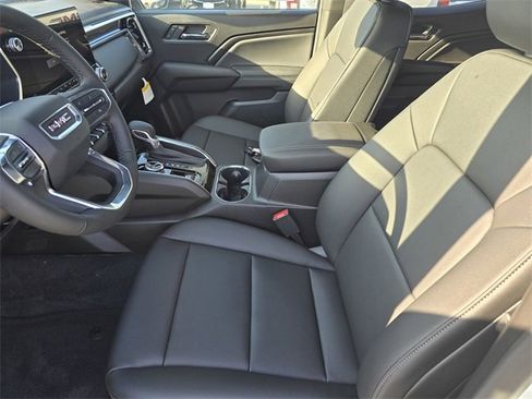 New 2025 GMC Canyon Elevation w/ Convenience Package image 17