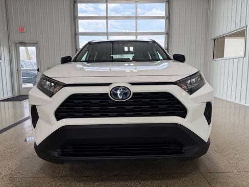 Used 2022 Toyota RAV4 LE image 44