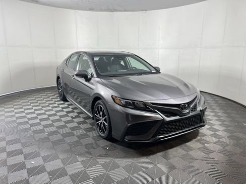 Used 2023 Toyota Camry SE w/ Convenience Package image 1