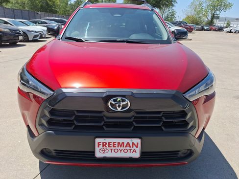 Used 2026 Toyota Corolla Cross LE FWD image 9