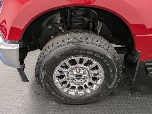 Used 2022 Ford F250 Lariat w/ Chrome Package image 7