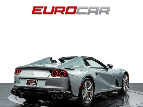 Used 2022 Ferrari 812 GTS RWD image 6