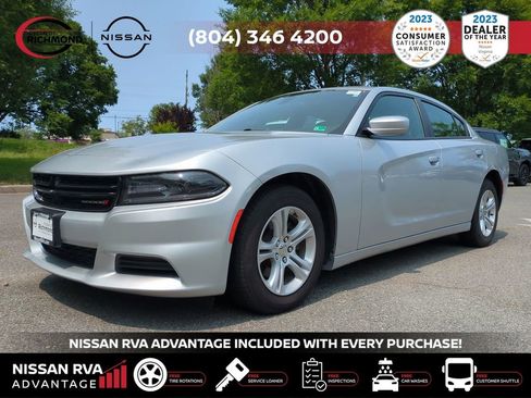 Used 2021 Dodge Charger SXT w/ Leather Interior Group image 9