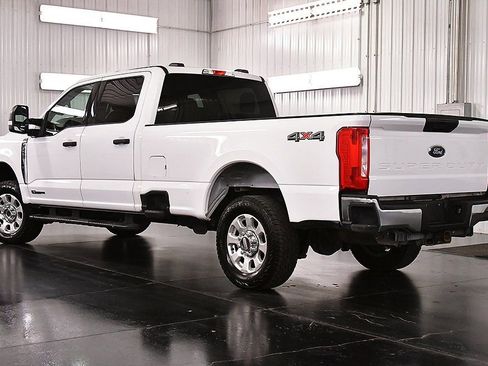 Used 2024 Ford F250 XLT image 5