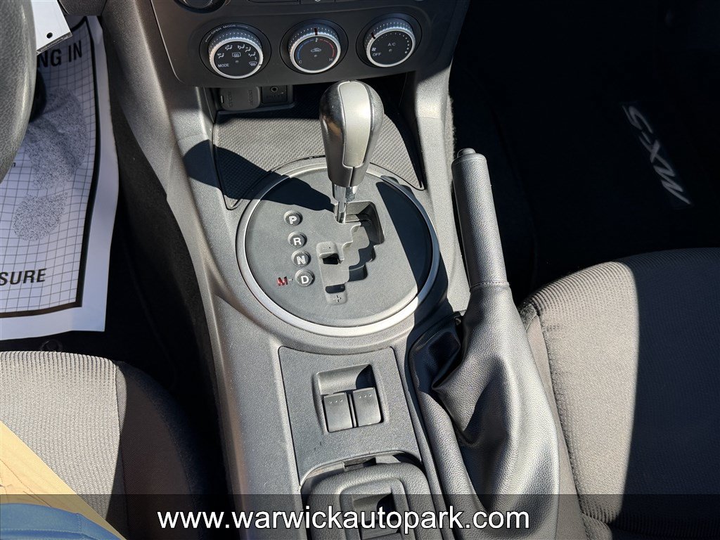 Used 2015 MAZDA MX-5 Miata Club RWD image 10