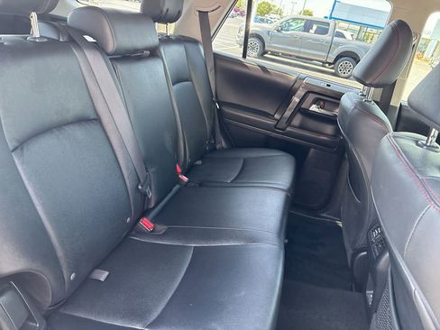 Used 2024 Toyota 4Runner TRD Off-Road Premium image 18