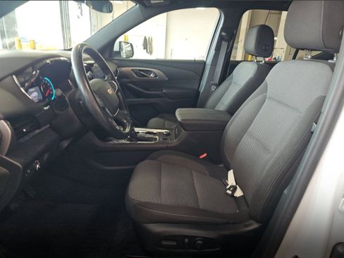Used 2023 Chevrolet Traverse LT AWD/4WD image 7