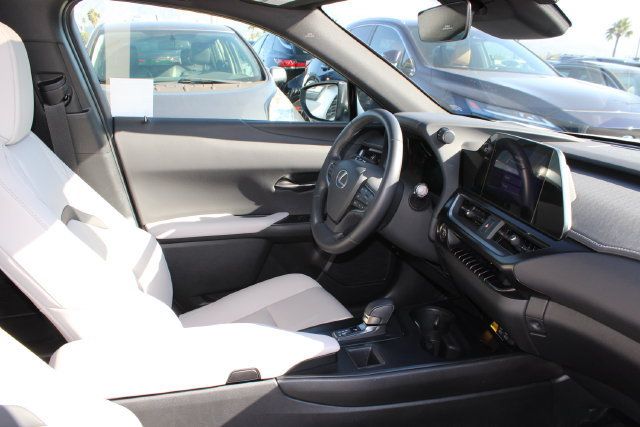 Certified 2025 Lexus UX 300h FWD image 5