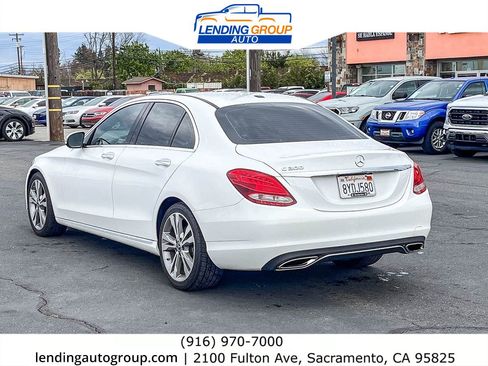 Used 2018 Mercedes-Benz C 300 Sedan image 2