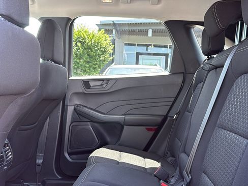 Used 2025 Ford Escape Active AWD/4WD image 21