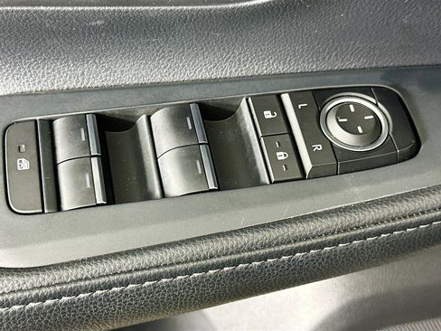 Used 2025 Toyota Grand Highlander FWD image 15