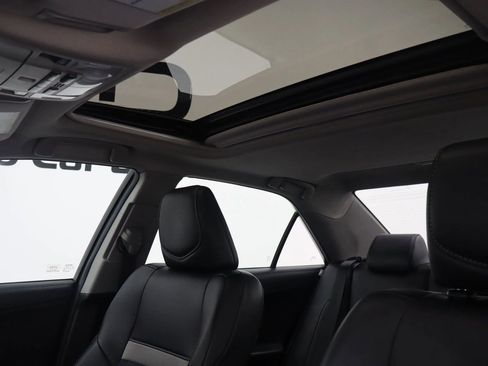 Used 2013 Toyota Camry SE w/ Convenience Pkg image 29