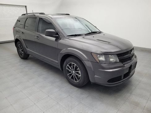 Used 2018 Dodge Journey SE w/ Popular Equipment Group FWD image 11
