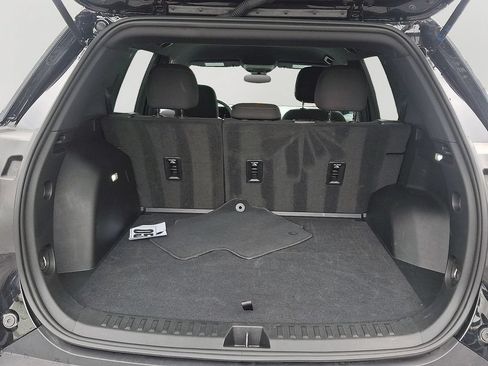 Used 2025 GMC Terrain Elevation FWD image 28