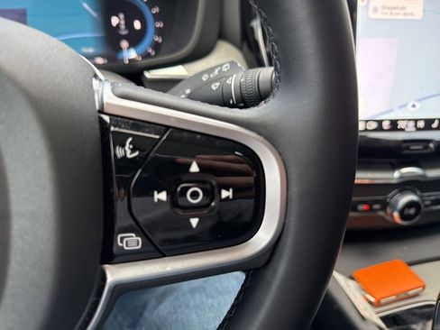 Used 2025 Volvo XC60 B5 Plus image 48