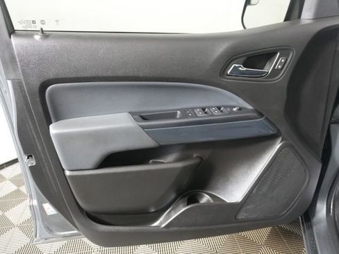 Used 2019 Chevrolet Colorado Z71 RWD image 25