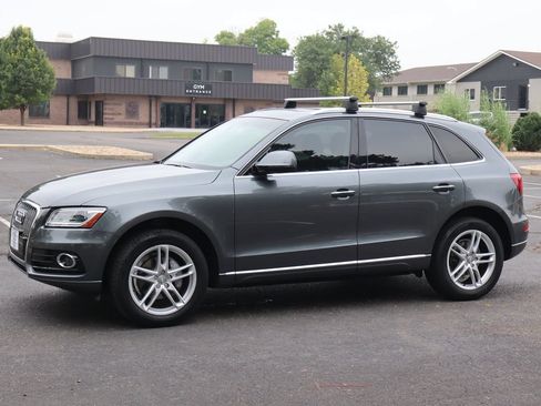 Used 2017 Audi Q5 2.0T Premium Plus w/ Technology Package AWD/4WD image 10