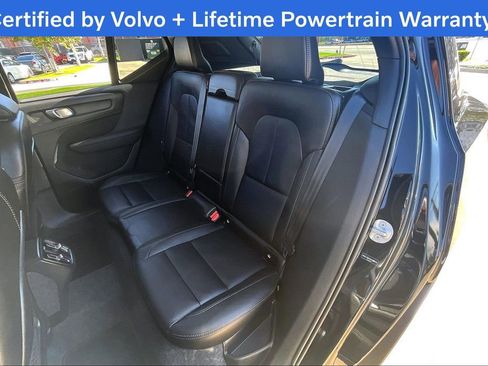 Certified 2025 Volvo XC40 B5 Plus image 33