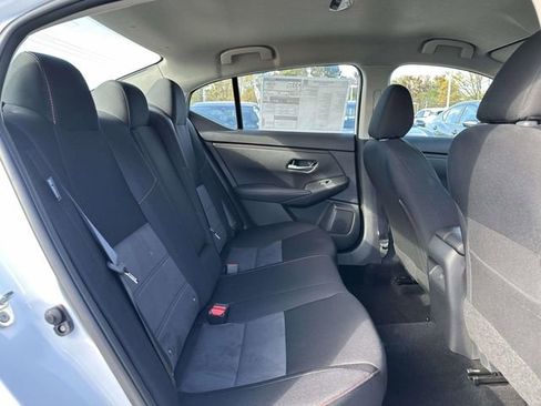 New 2025 Nissan Sentra SR w/ Midnight Edition image 11