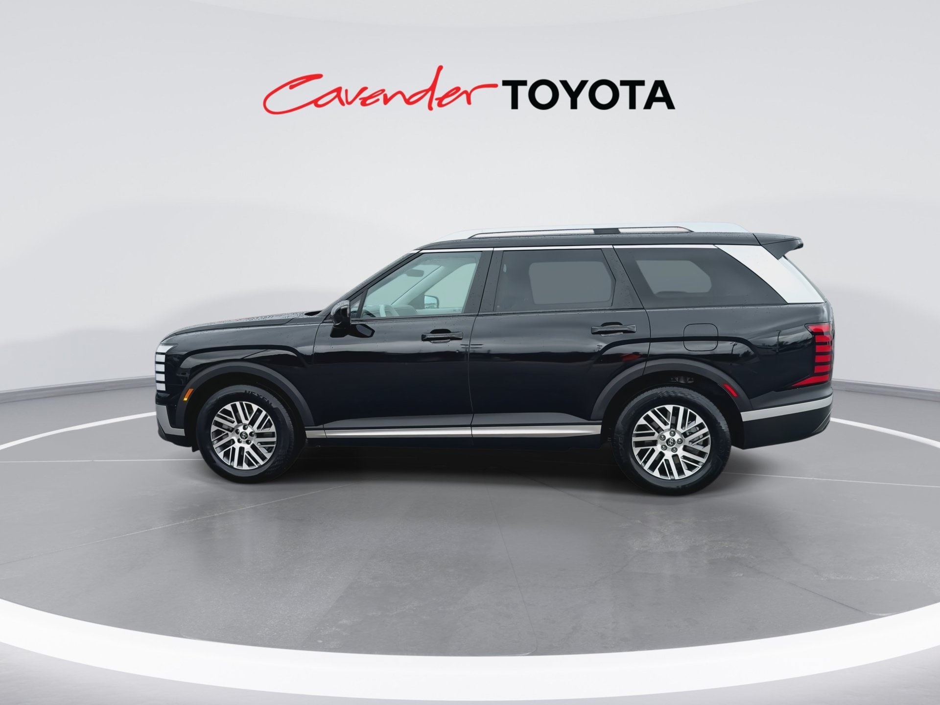 Used 2026 Hyundai Palisade SEL FWD image 5