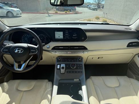 Used 2021 Hyundai Palisade Calligraphy image 13