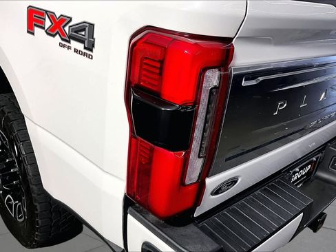 Used 2024 Ford F250 Platinum AWD/4WD image 27