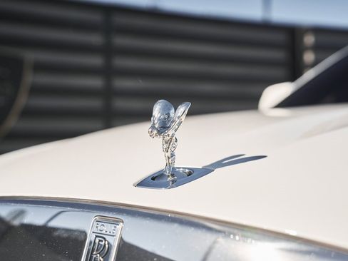 Used 2023 Rolls-Royce Ghost Base w/ Ghost Package image 7