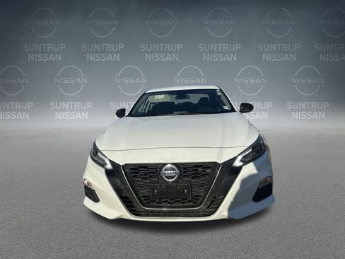 Used 2022 Nissan Altima 2.5 SR image 39