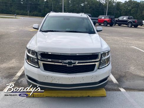 Used 2018 Chevrolet Suburban LT AWD/4WD image 2