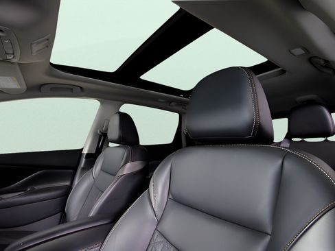 Used 2024 Nissan Murano Platinum w/ Cargo Package FWD image 11