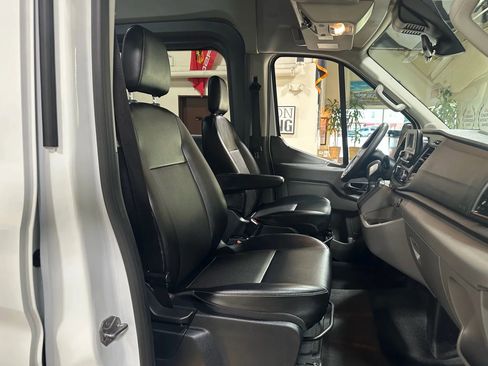Used 2020 Ford Transit 250 148 High Roof Extended RWD image 32