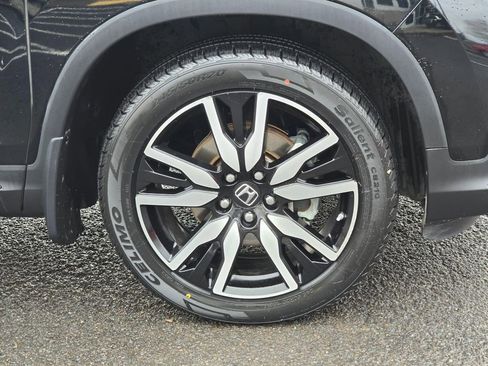 Used 2019 Honda Pilot Touring image 9