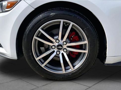 Used 2017 Ford Mustang Premium RWD image 9