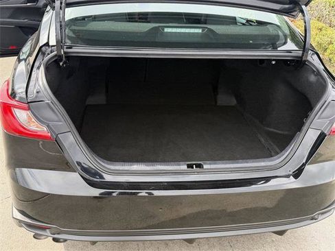 Certified 2025 Toyota Camry SE image 19