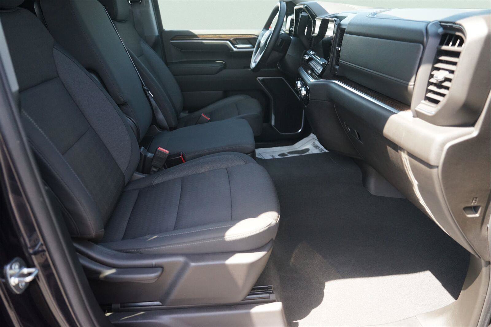 Used 2024 GMC Sierra 1500 Elevation RWD image 18