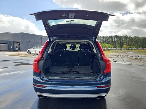 Used 2020 Volvo XC90 T5 Momentum w/ Protection Package image 13