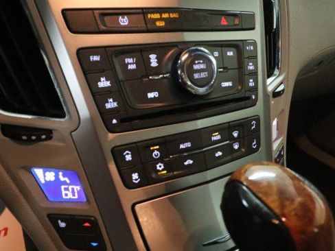 Used 2011 Cadillac CTS Luxury RWD image 15