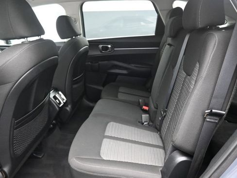 Certified 2023 Kia Sorento LX FWD image 14
