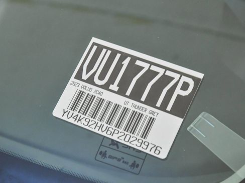 Certified 2023 Volvo XC40 B4 Core w/ Convenience Package image 26