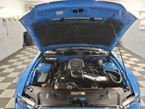 Used 2010 Ford Mustang GT RWD image 22