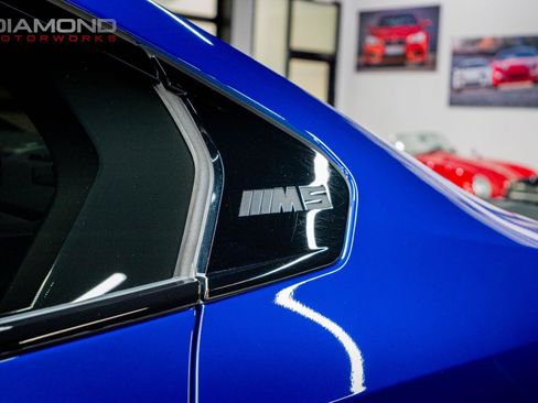 Used 2025 BMW M5 w/ Carbon Package image 42