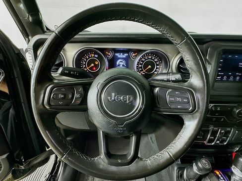 Used 2022 Jeep Gladiator Sport image 13