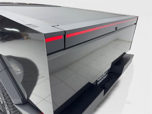 Used 2024 Tesla Cybertruck AWD Crew Cab image 12