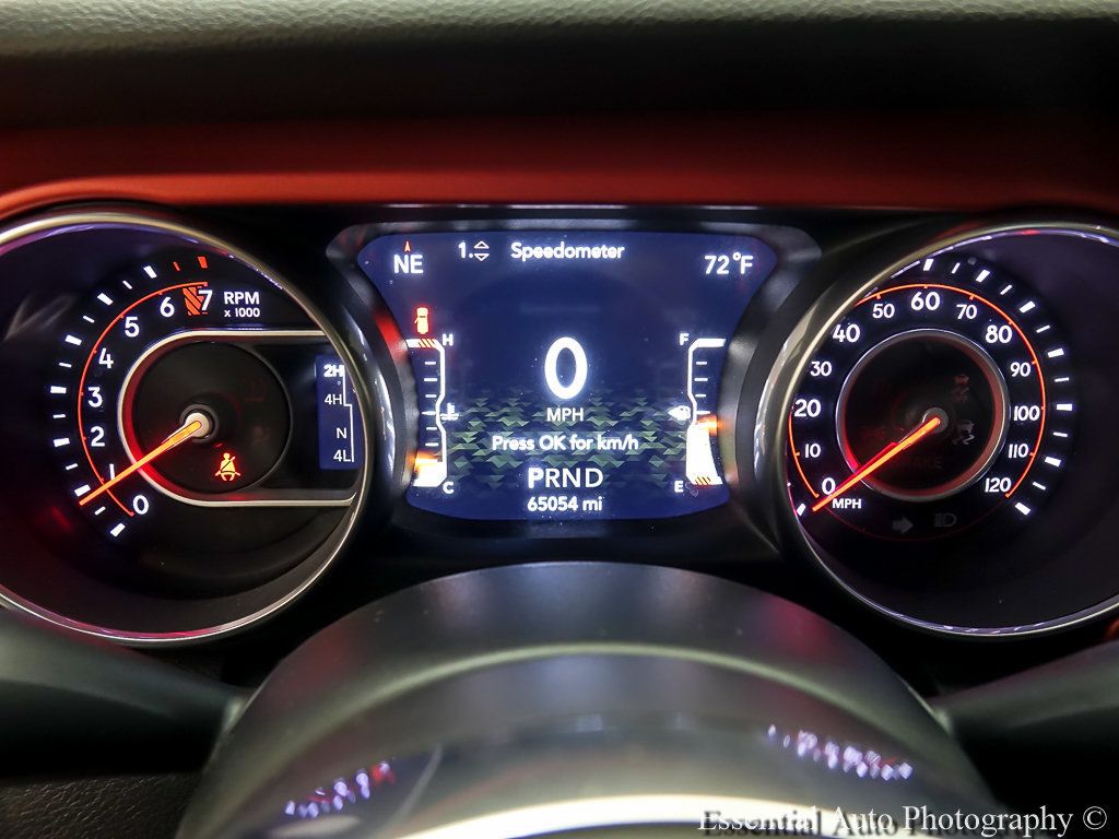 Used 2018 Jeep Wrangler Unlimited Rubicon AWD/4WD image 12