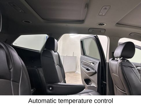 Used 2019 Buick Enclave Avenir w/ Avenir Technology Package AWD/4WD image 28