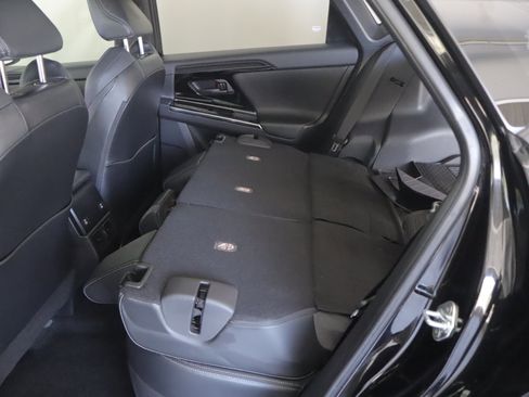 Used 2023 Toyota bZ4X AWD image 21