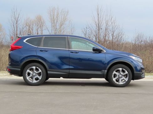 Used 2019 Honda CR-V EX image 2